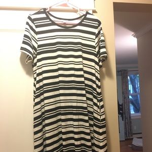 Lularoe Jessie dress
